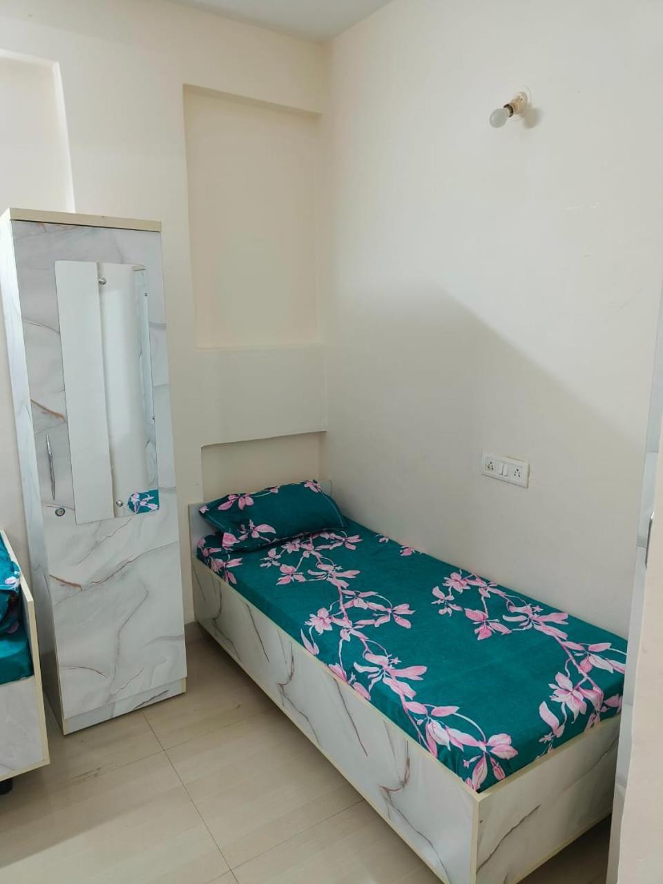 Hostel Modern Pg Pune Exterior foto